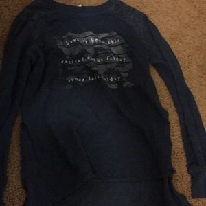 Abercrombie girls T-shirt size 12 with slits.